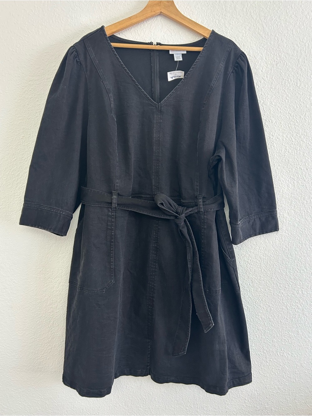 Liz Claiborne Plus Size 22W V-neck mineral-wash black denim dress BELTED